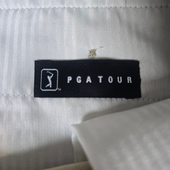 PGA TOUR Golf Shorts Khaki Flat‎ Front Moisture Wicking Mens Size 42 - Picture 2 of 8